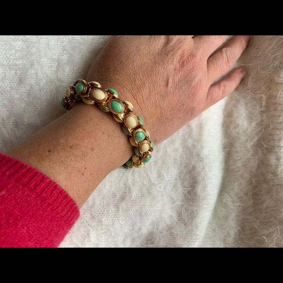 Turquoise &  Cream Cabochon bracelet - Picture 2 of 2